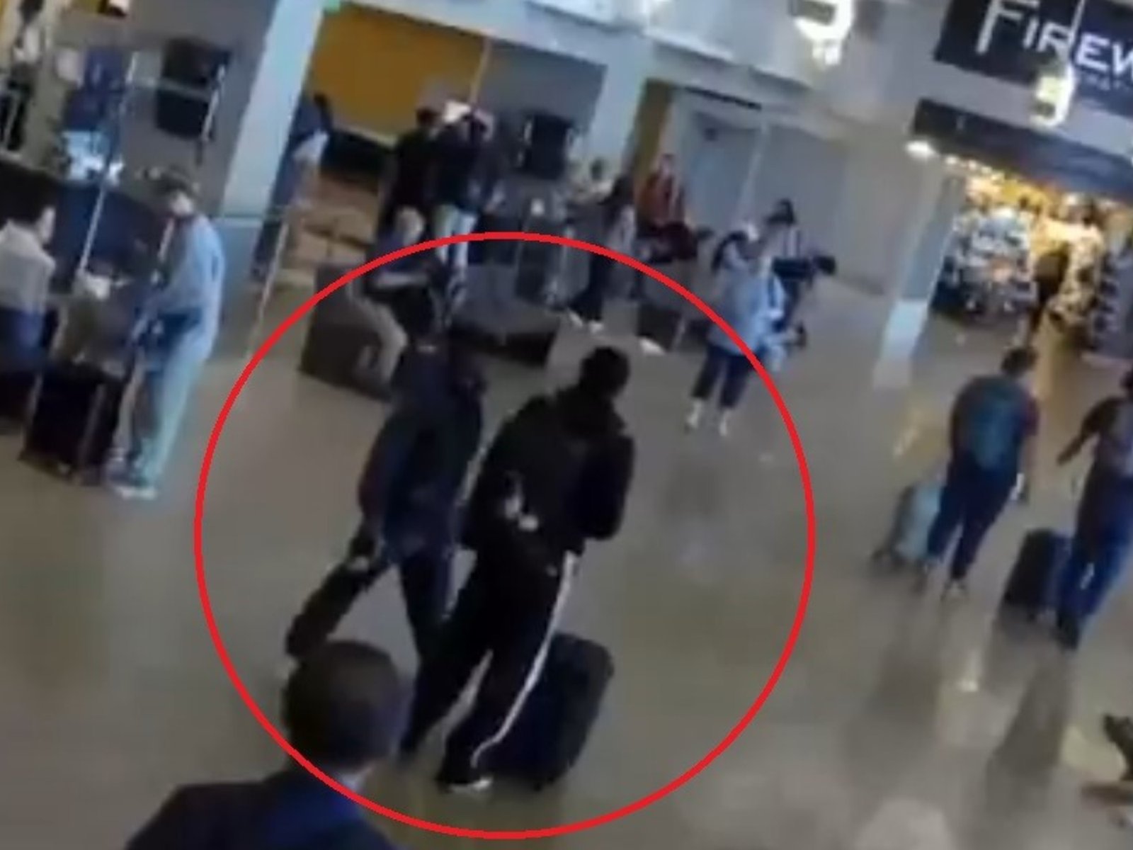 Apareció el video de la agresión de la atleta Sha'Carri Richardson a su novio, por el que terminó detenida y pasó una noche en prisión