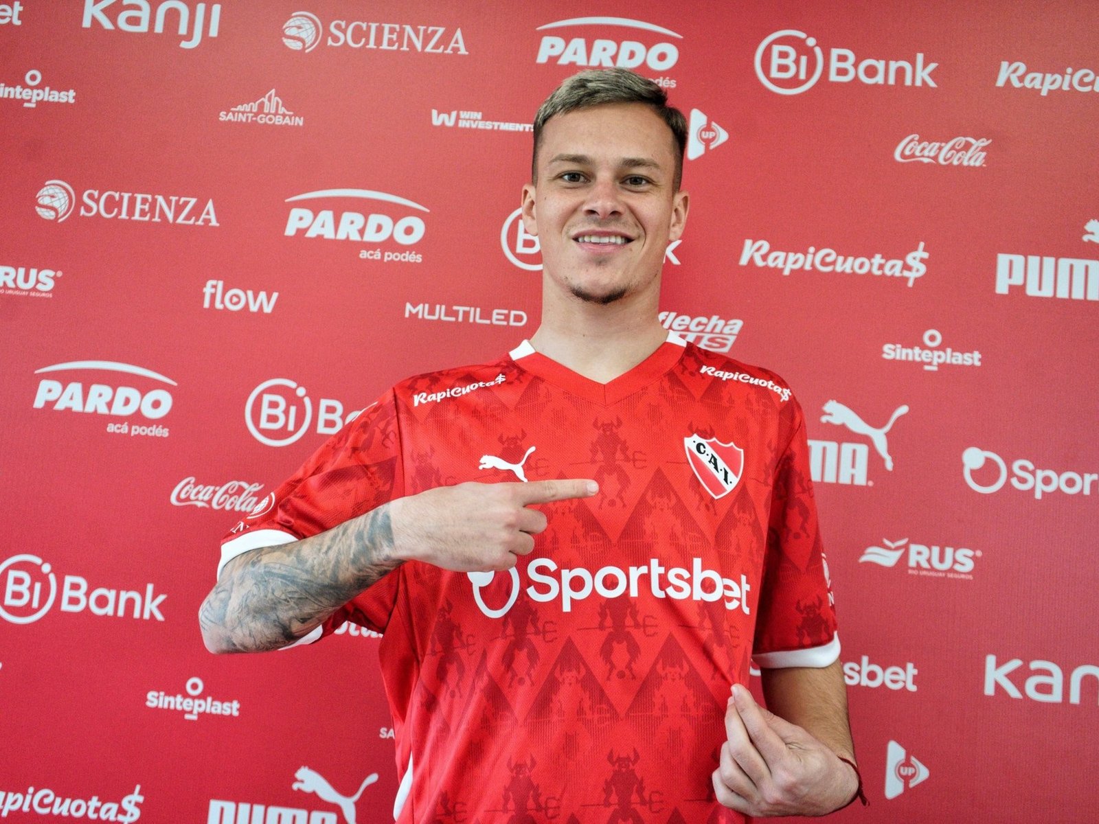 Con Abaldo confirmado como el delantero que quería Vaccari, ¿Independiente se retira de mercado?