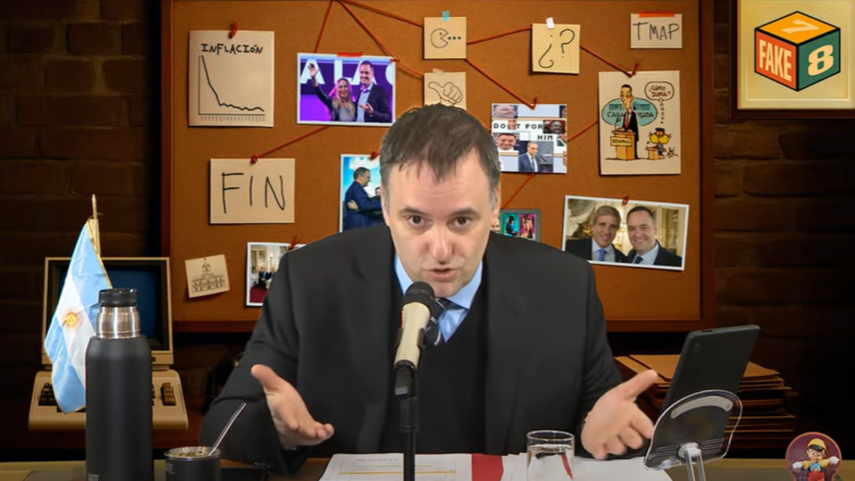 Con la tuya, contribuyente | Manuel Adorni recibió donaciones en su canal personal