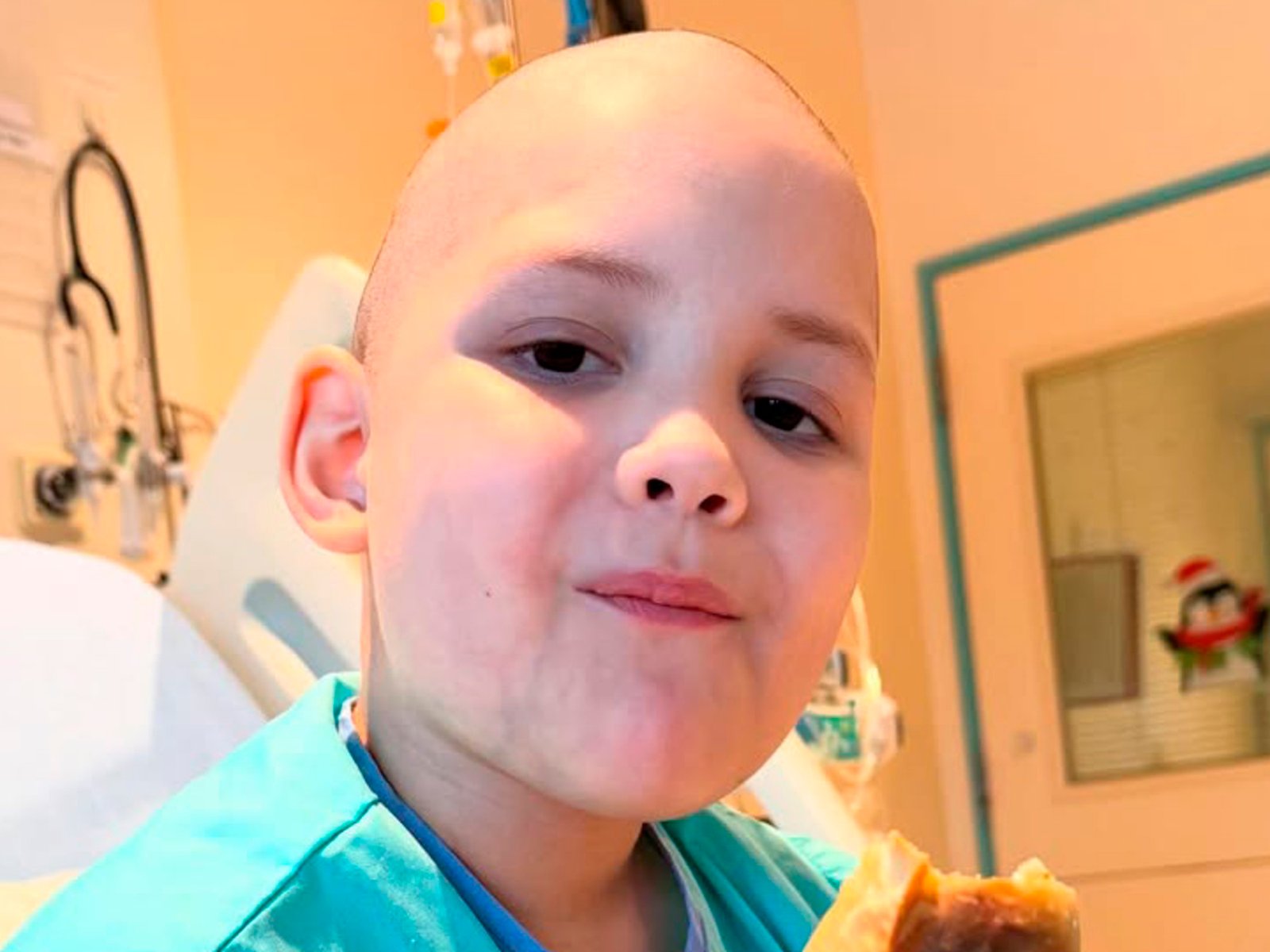 Con un doble trasplante de médula en Singapur, un chico argentino venció la leucemia