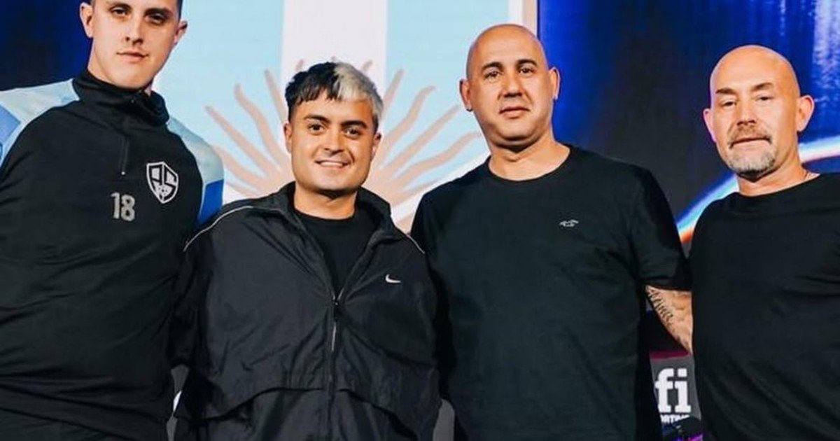 El Pichi Mercier asumió como DT de la Selección Argentina de Streamers :: Olé