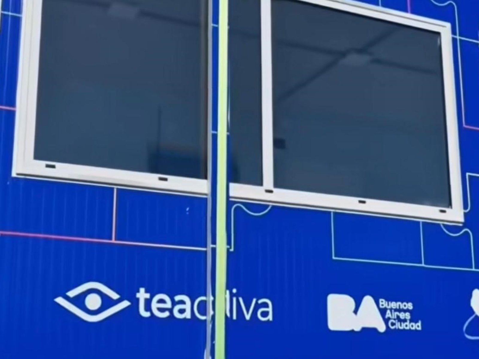 El Turismo Carretera inauguró el primer palco sensorial móvil :: Olé