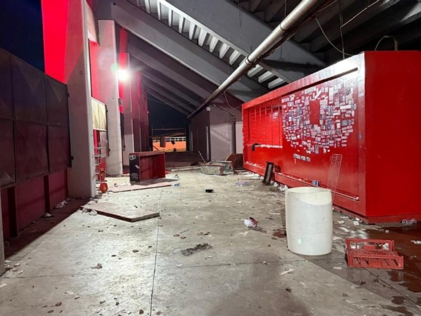 El partido entre Independiente y Platense fue postergado después de que la cancha fuera clausurada por el caos del miércoles