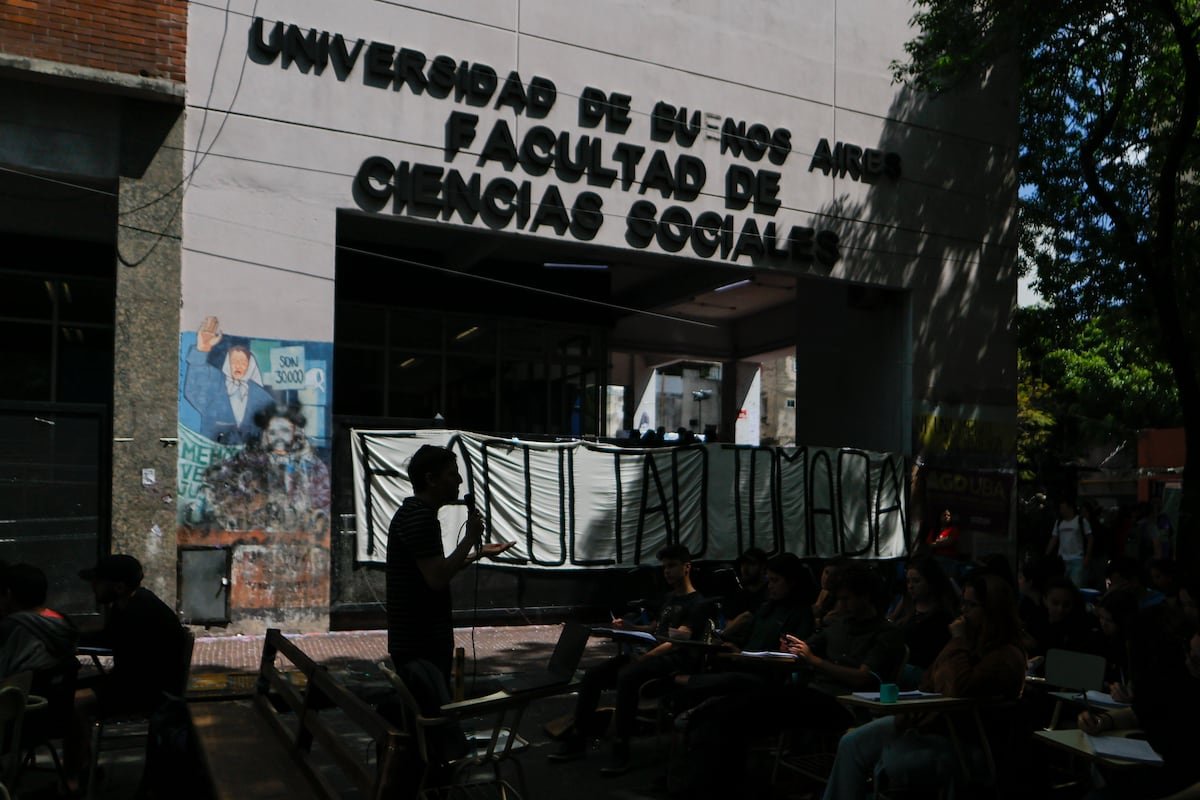 En un desafío a Milei, la oposición en Diputados aprueba más fondos para las universidades