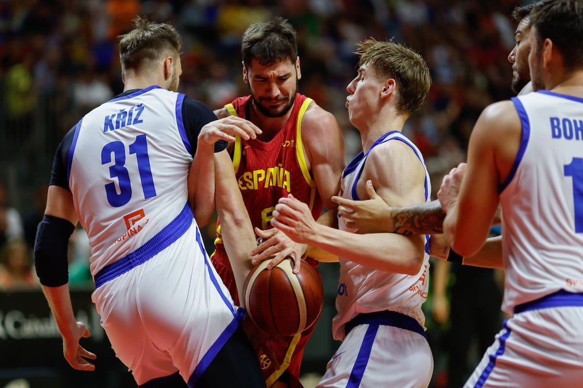 España recupera el tono ante República Checa | Baloncesto | Deportes