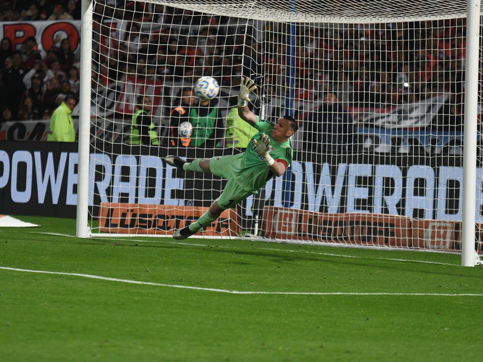 Franco Armani, el secreto para cambiar el ‘karma’ de River en los penales y mantenerse en la triple competencia: “Siempre fui un luchador”