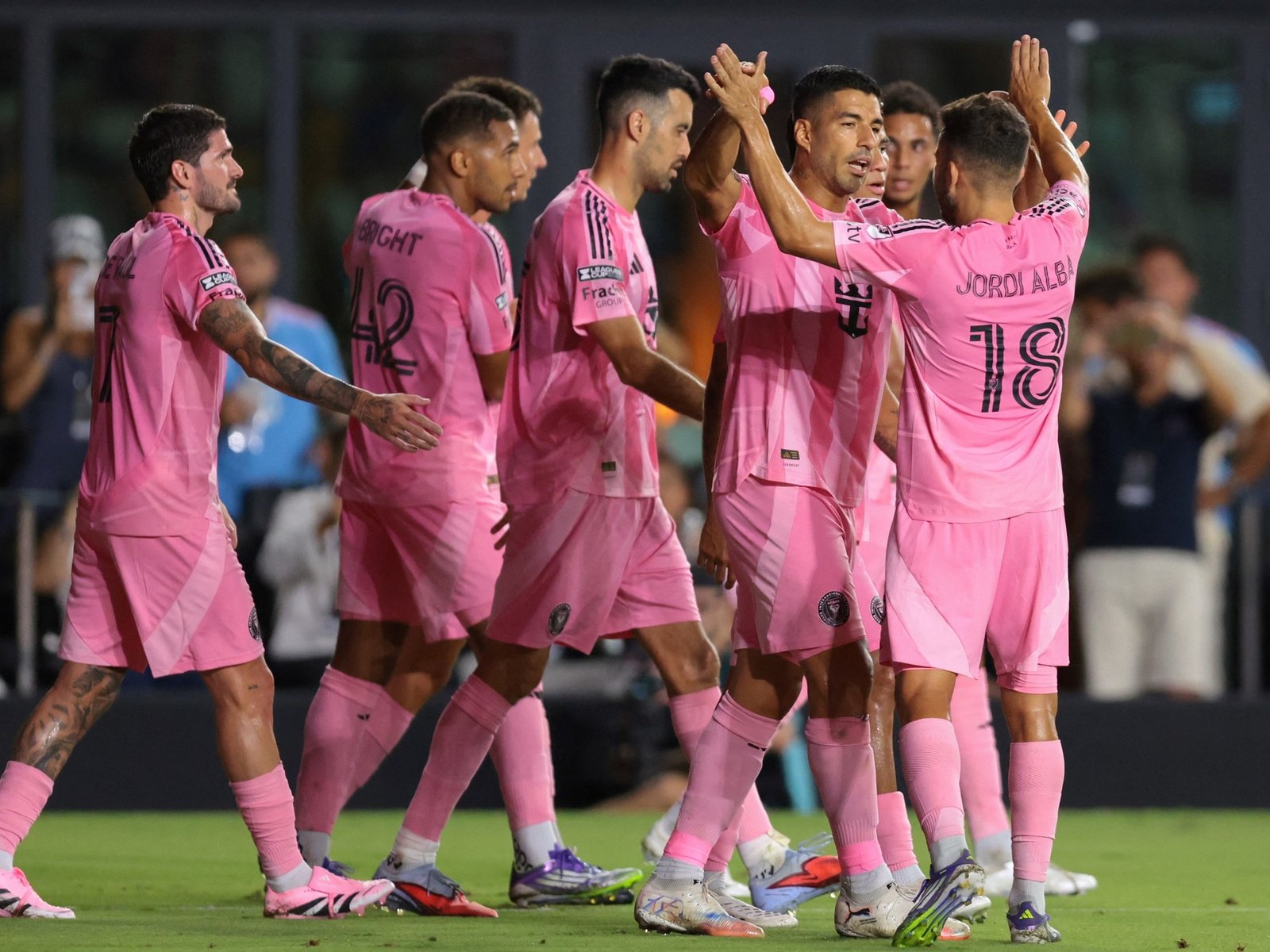 Inter Miami sufrió sin Messi, pero es semifinalista de la Leagues Cup gracias a los goles de Suárez y ¿la suerte del campeón?