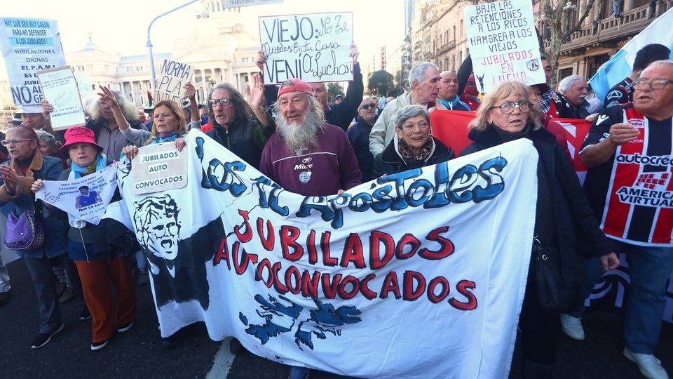 Jubilados: reclaman que se declare la emergencia alimentaria, sanitaria y habitacional   | "Se están muriendo de hambre"