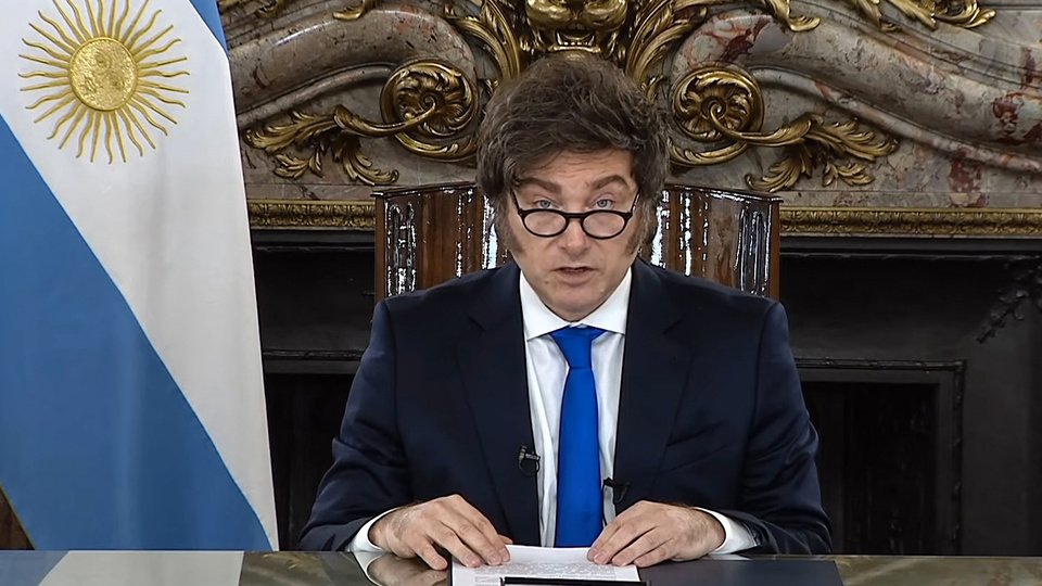 Las falacias libertarias para explicar la crueldad | Después de la derrota en el Congreso, Javier Milei habló en cadena nacional