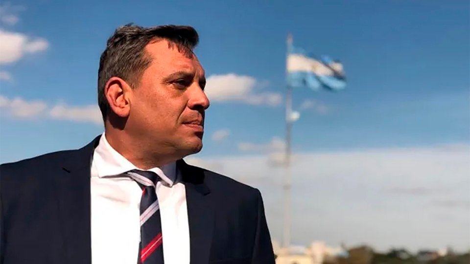 Maximiliano Bondarenko, el candidato libertario que vive como un okupa | Construyó su casa sobre terrenos ilegales en City Bell
