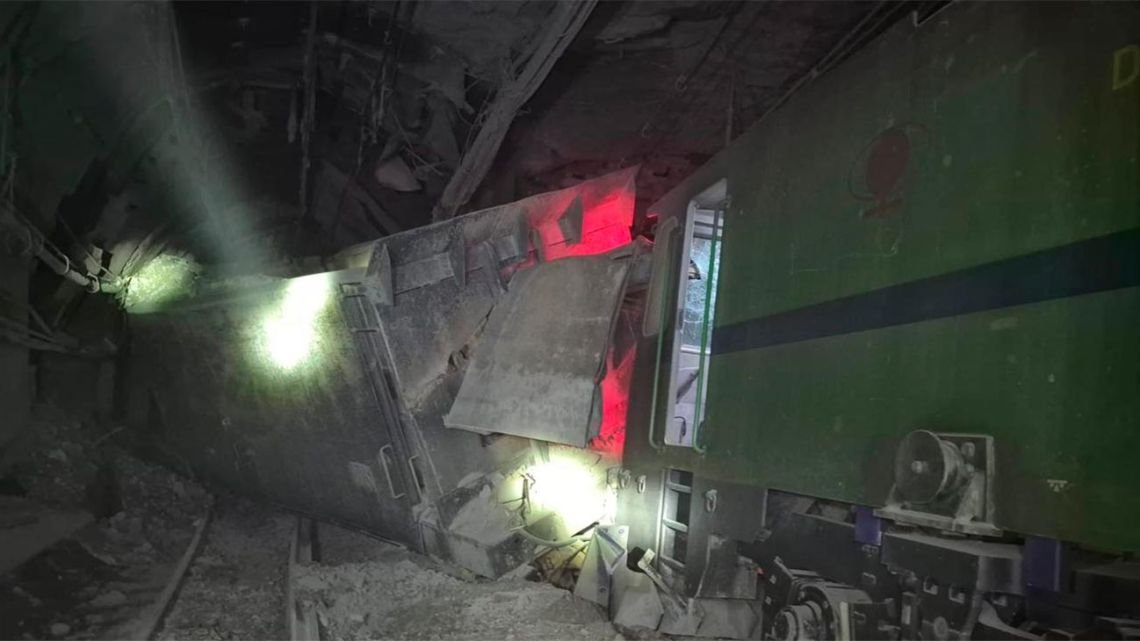 Mineros atrapados en Chile: encontraron otros dos cadáveres y solo quedan dos desaparecidos