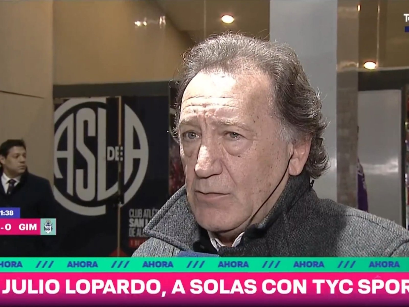 "O renuncia Moretti o que se haga cargo del club"