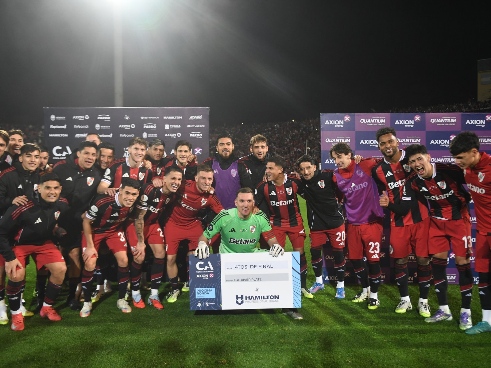 River vs Racing, dos grandes que se eliminan entre sí, y siete equipos que nunca ganaron este torneo
