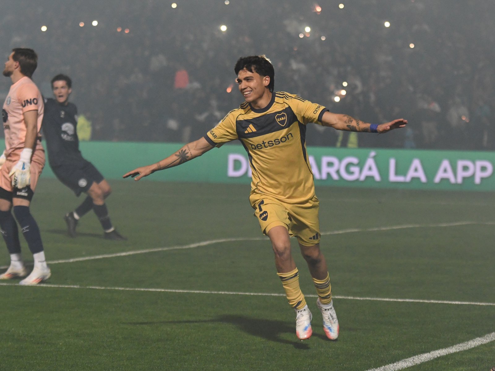 Russo empieza a tomar sus decisiones, ¿cuánto oxígeno ganó?