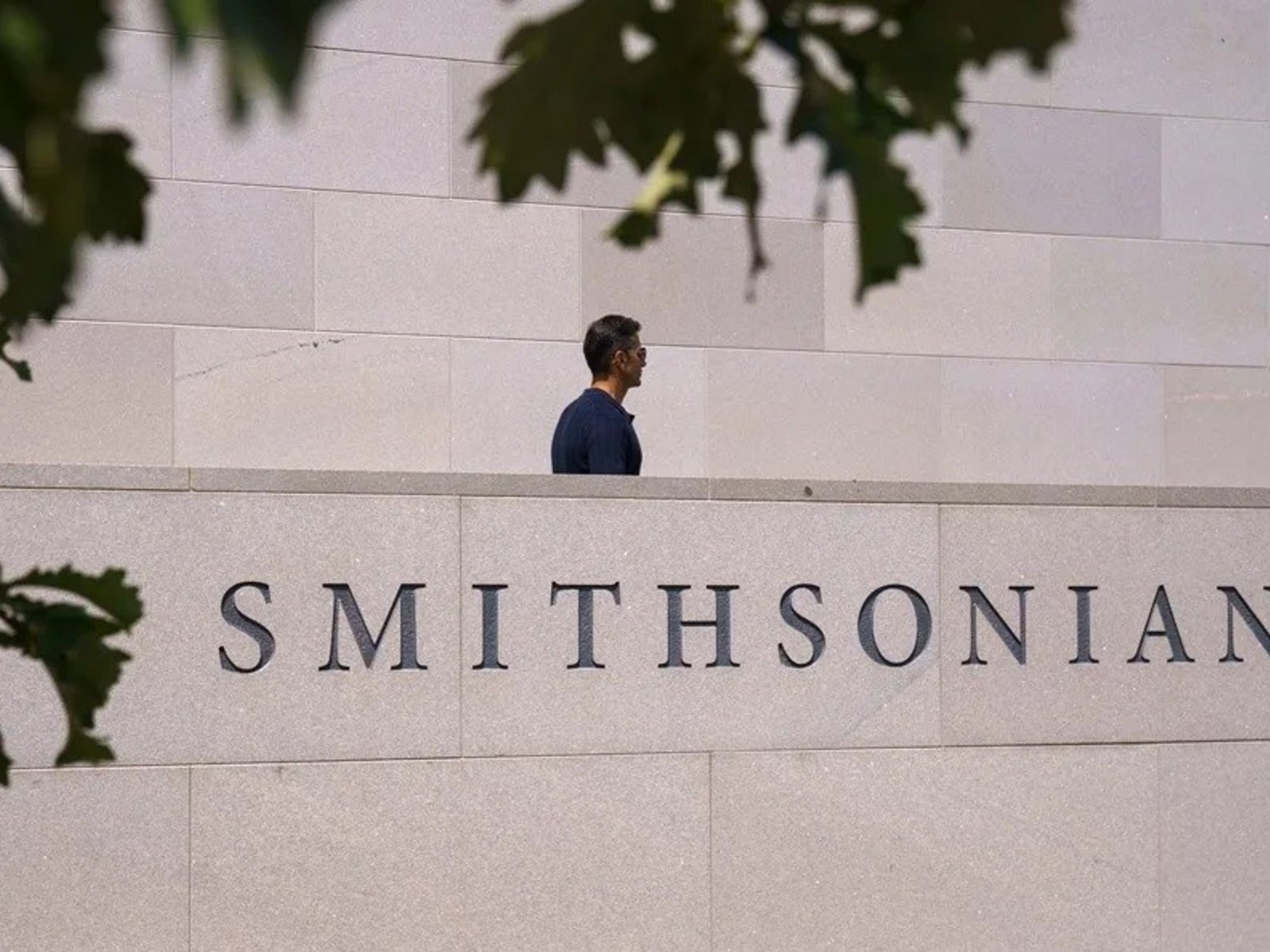 Trump acusa a los museos de EE.UU. de “adoctrinamiento ideológico”