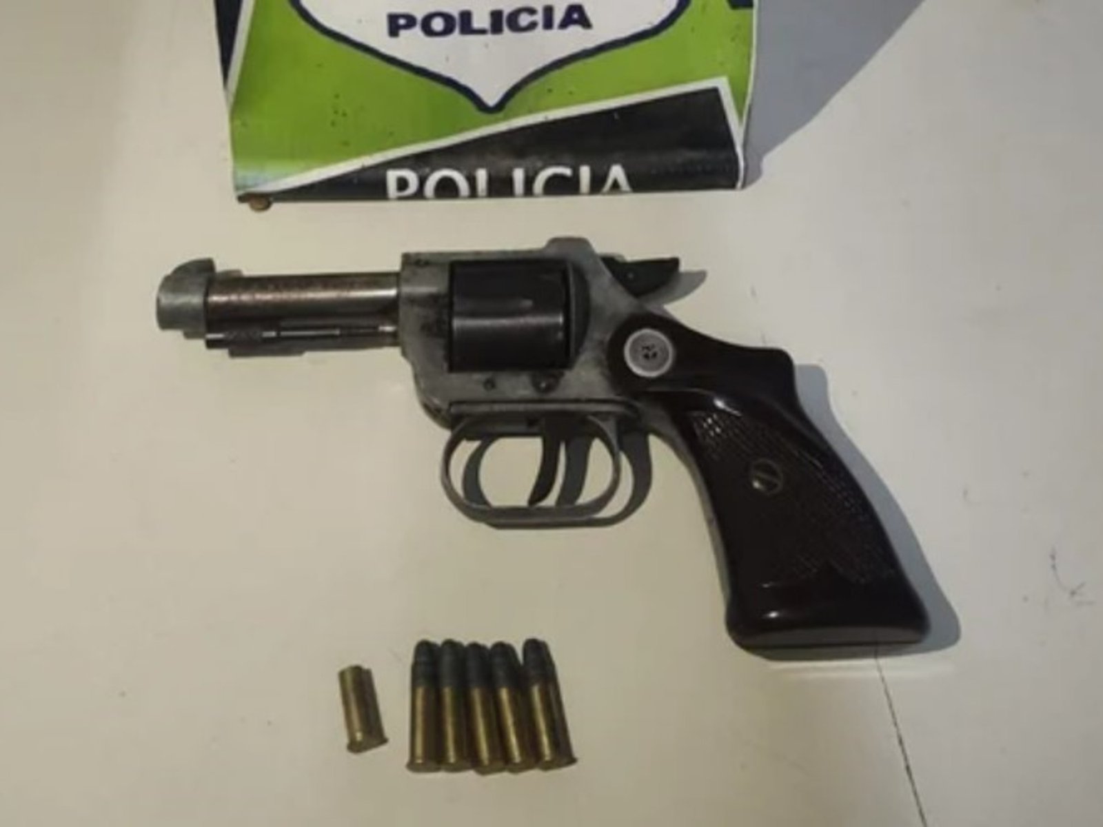 Un hombre de 88 años impidió que dos ladrones robaran su casa: los ahuyentó a tiros