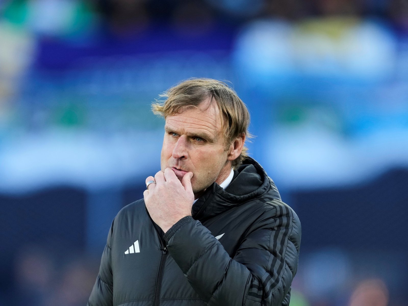 el entrenador Scott Robertson elogió a Los Pumas y fue autocrítico, pero cuestionó el arbitraje en cancha de Vélez