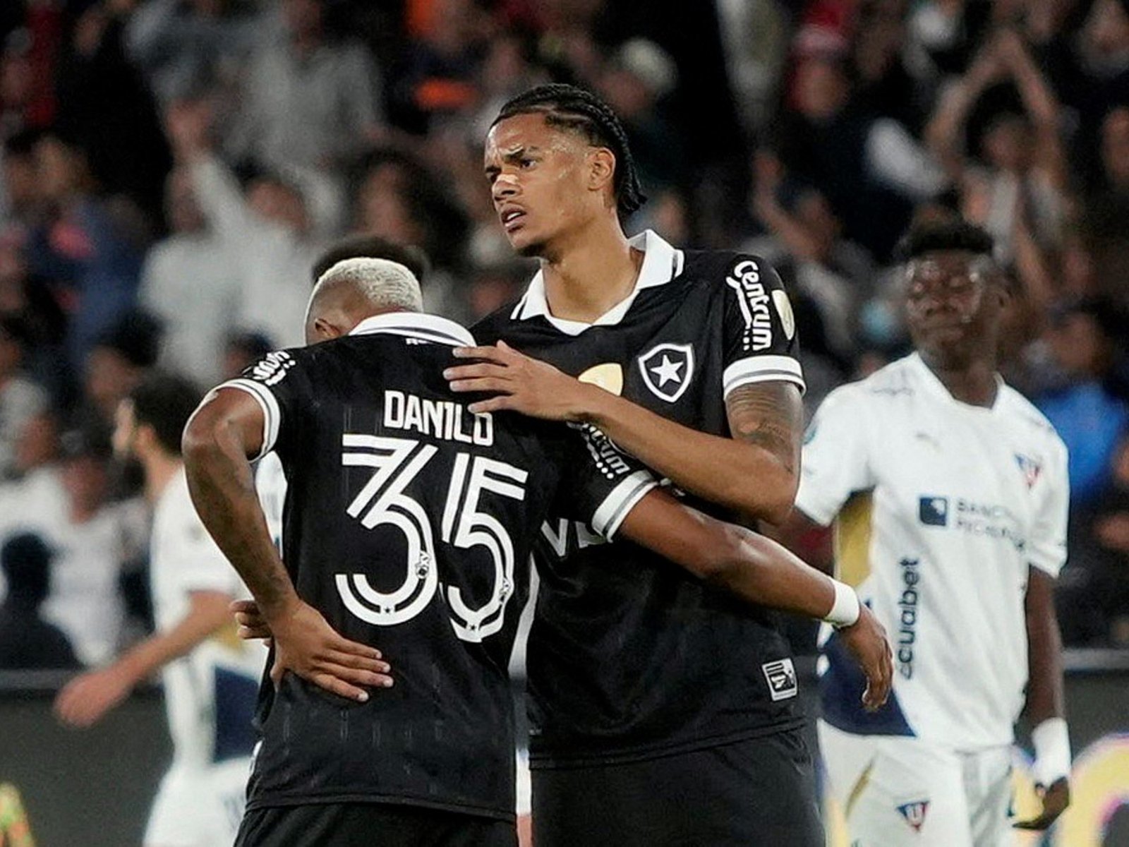 el último campeón tropezó en la altura de Quito y se despidió demasiado temprano