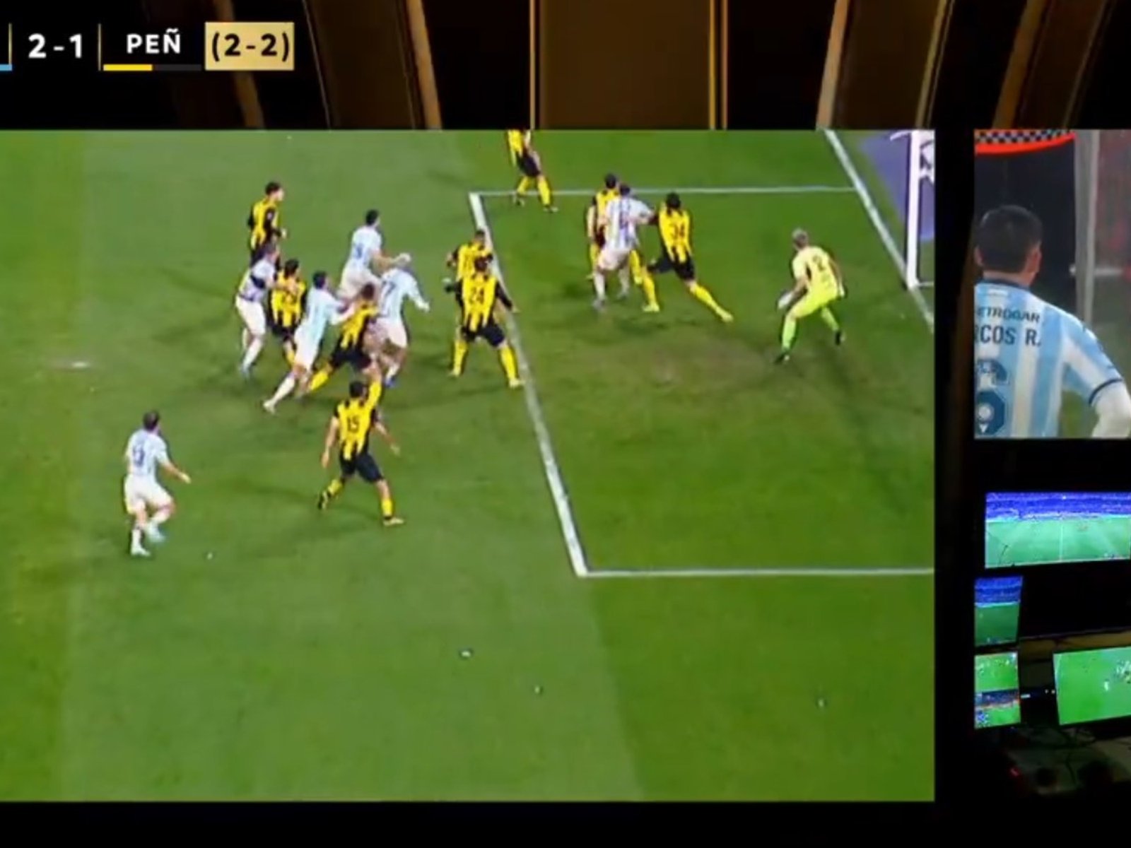 gol anulado, expulsión insólita en el banco y euforia por la clasificación en la Copa Libertadores