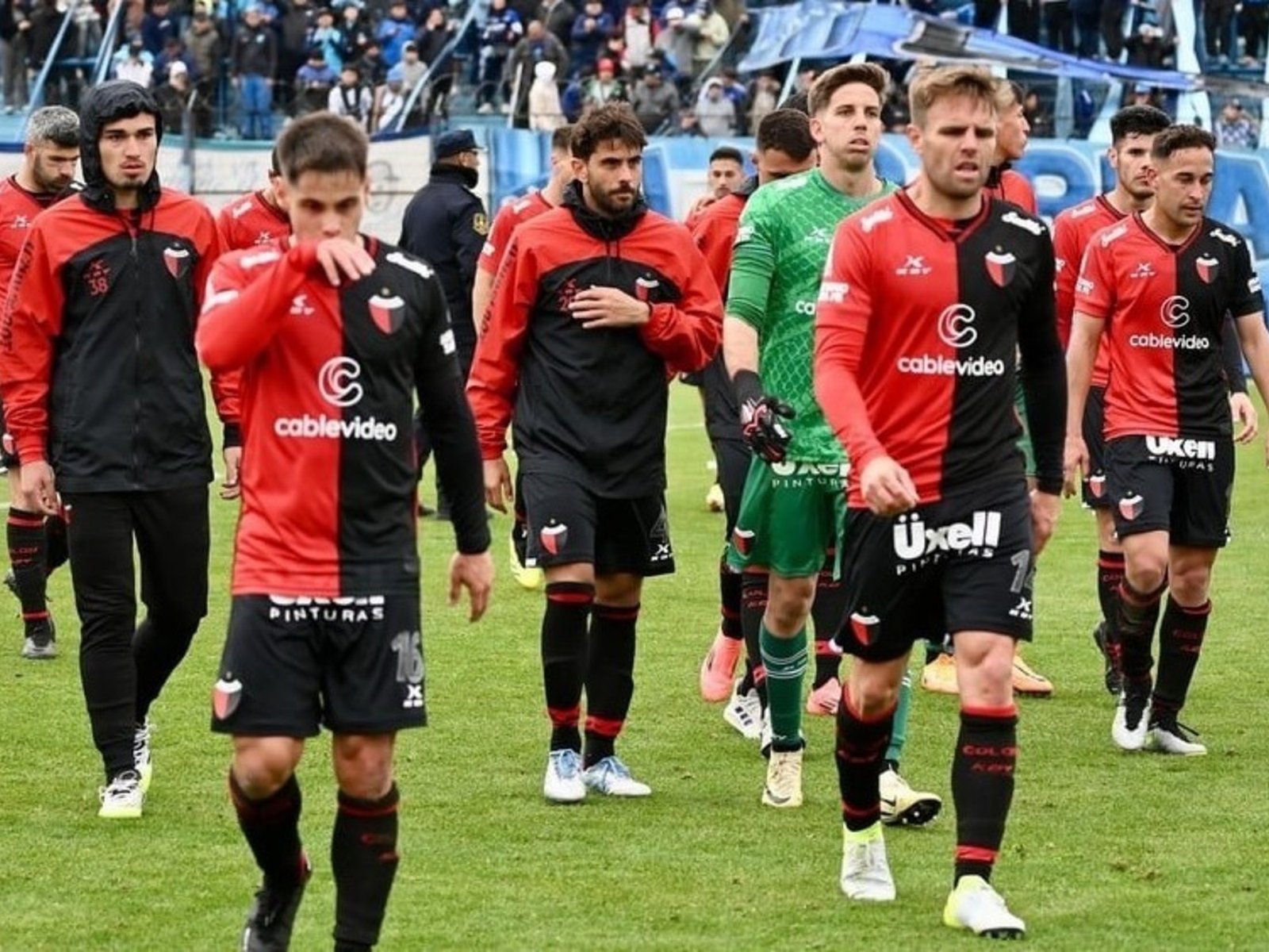 las duras realidades de Colón, Quilmes, Ferro y Arsenal, en llamas y al borde de otro descenso