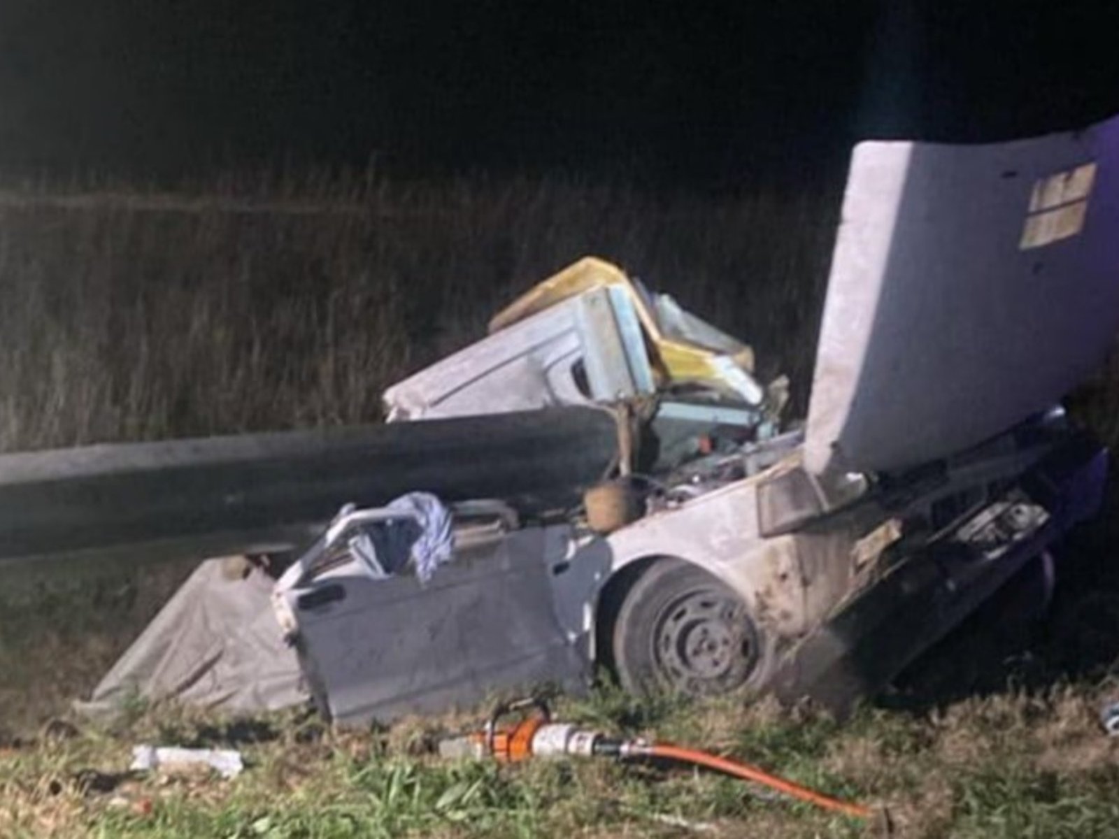 murieron tres nenes y un adulto en un choque en la ruta 19
