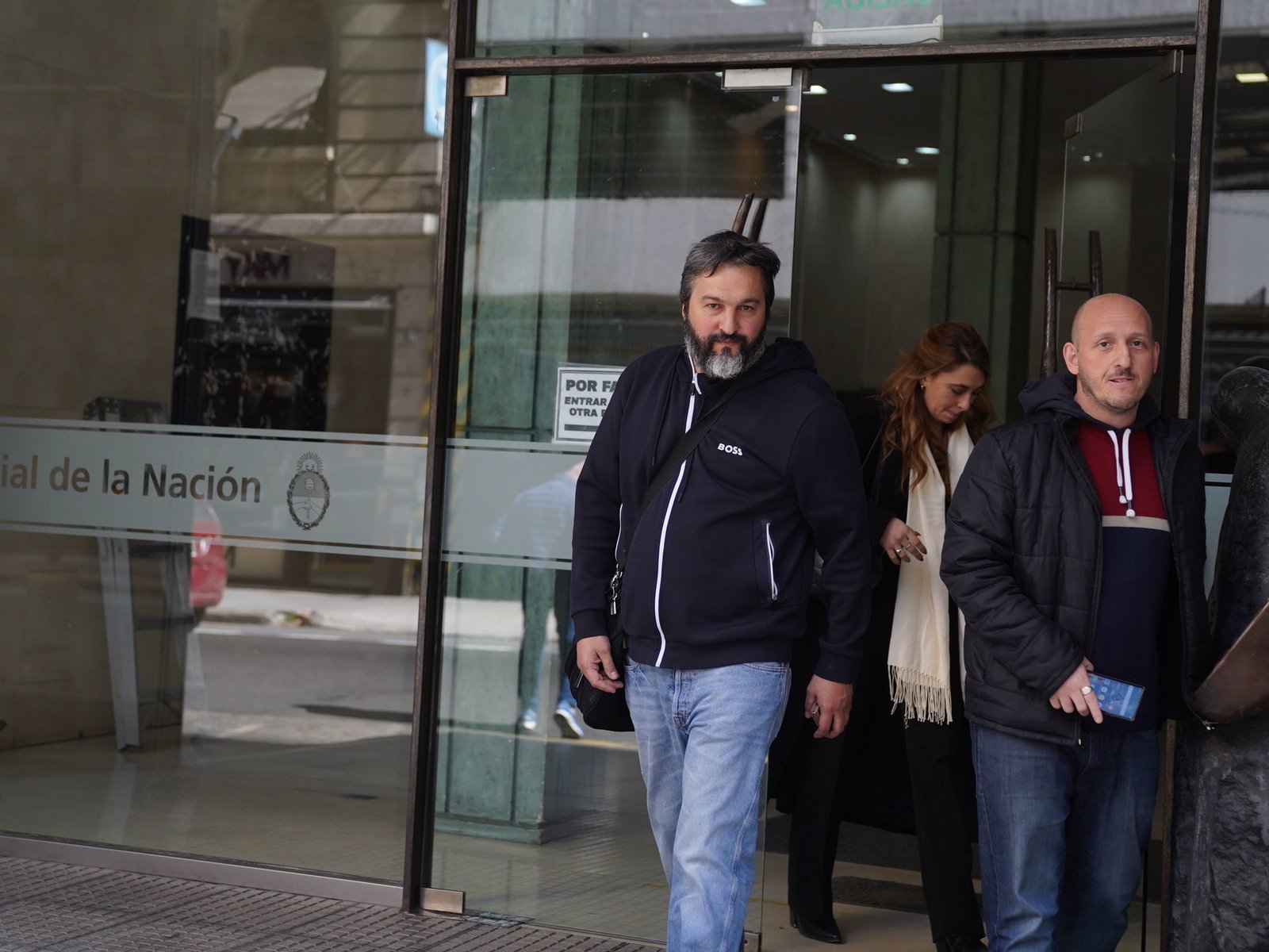 quiénes son las 10 personas que ordenaron detener por el fentanilo contaminado