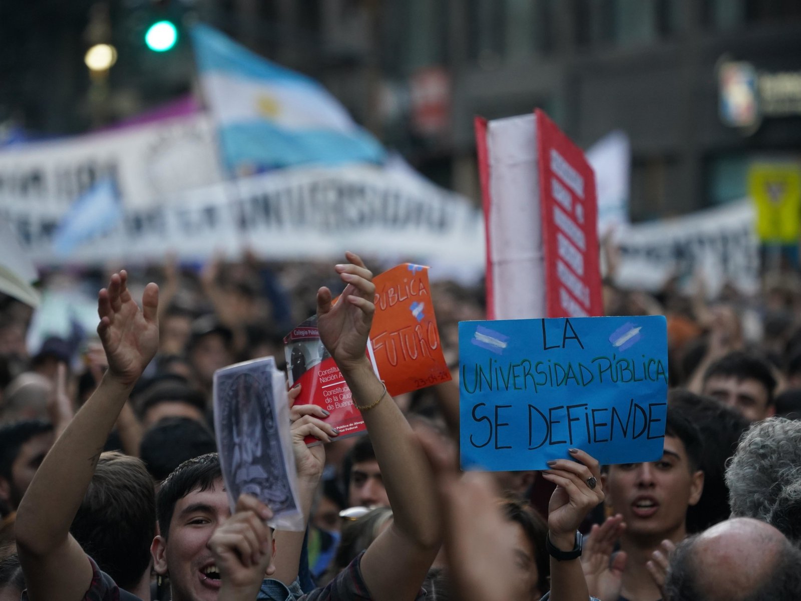 será de 24 horas en reclamo de mejoras salariales y afectará el inicio del segundo cuatrimestre