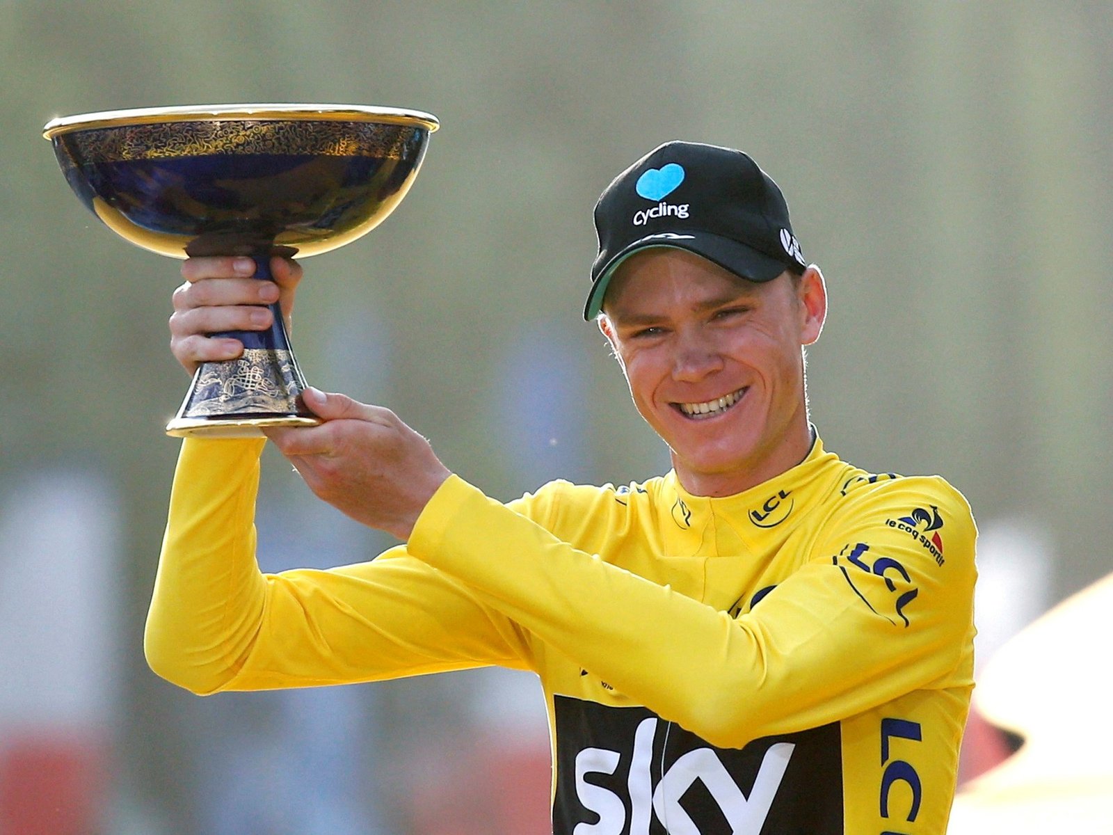 sufrió un neumotórax y múltiples fracturas