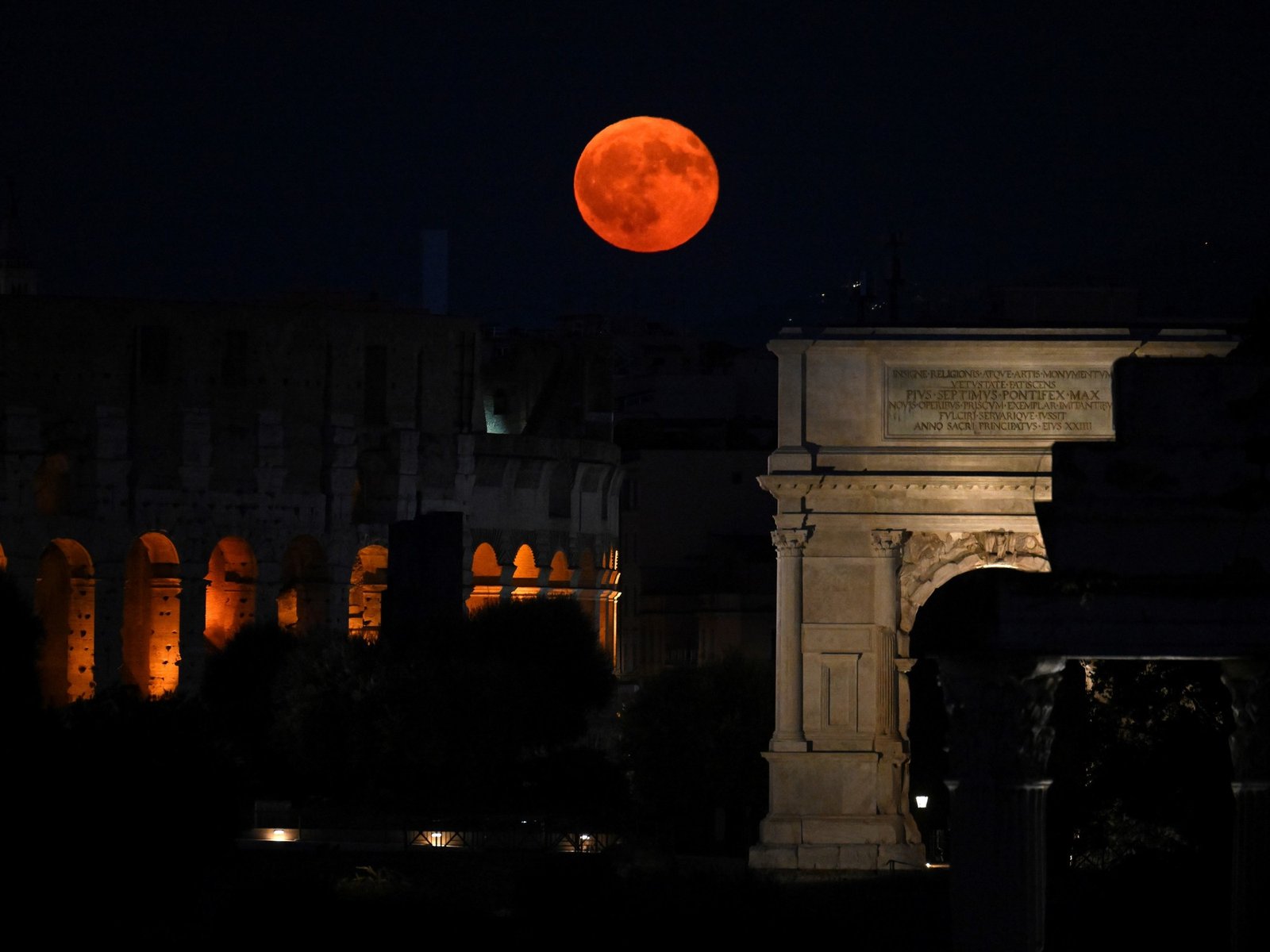 un libro la recorre a través de los ojos de Montaigne, Goethe, Dickens y otros genios