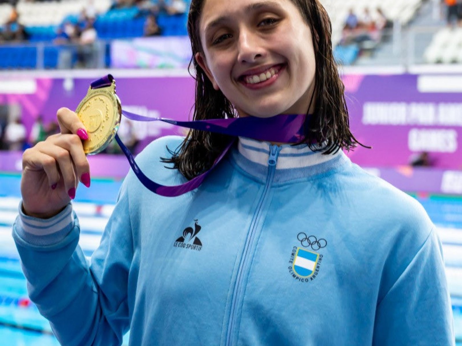Agostina Hein ganó dos oros en Chile y batió un récord argentino en pileta corta