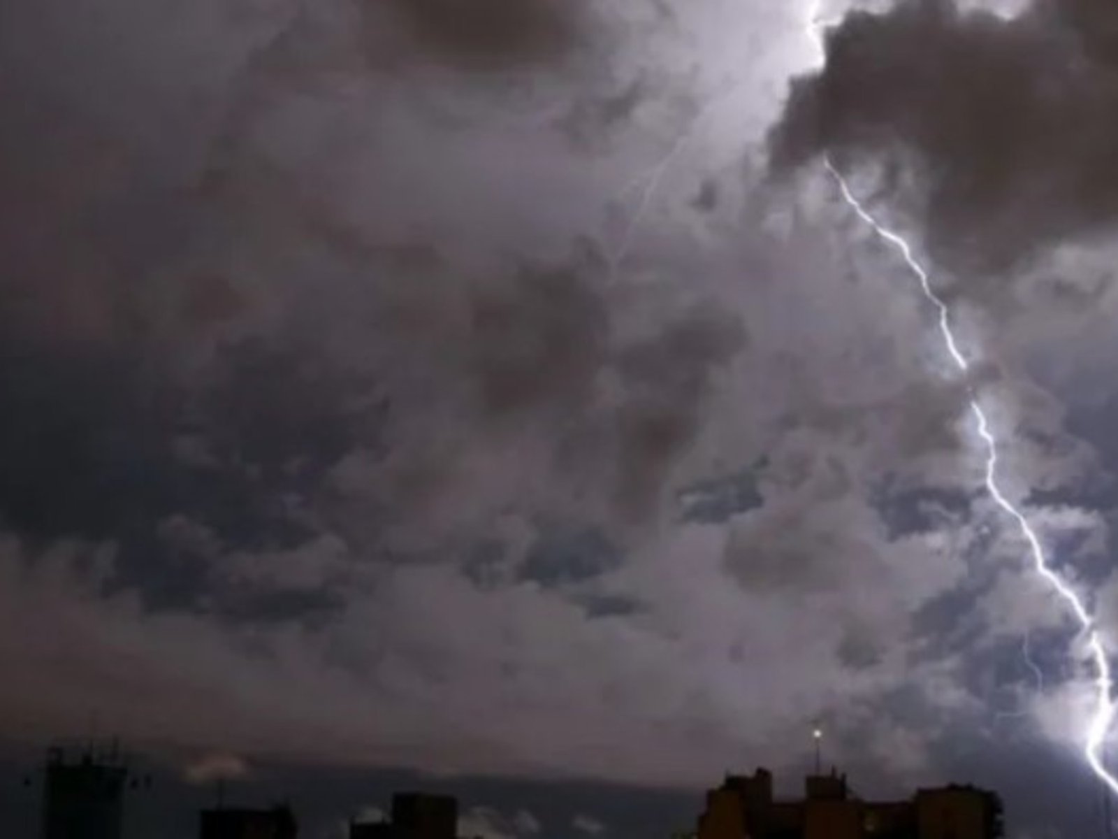 Alerta amarilla por tormentas para este miércoles en Buenos Aires y otras siete provincias