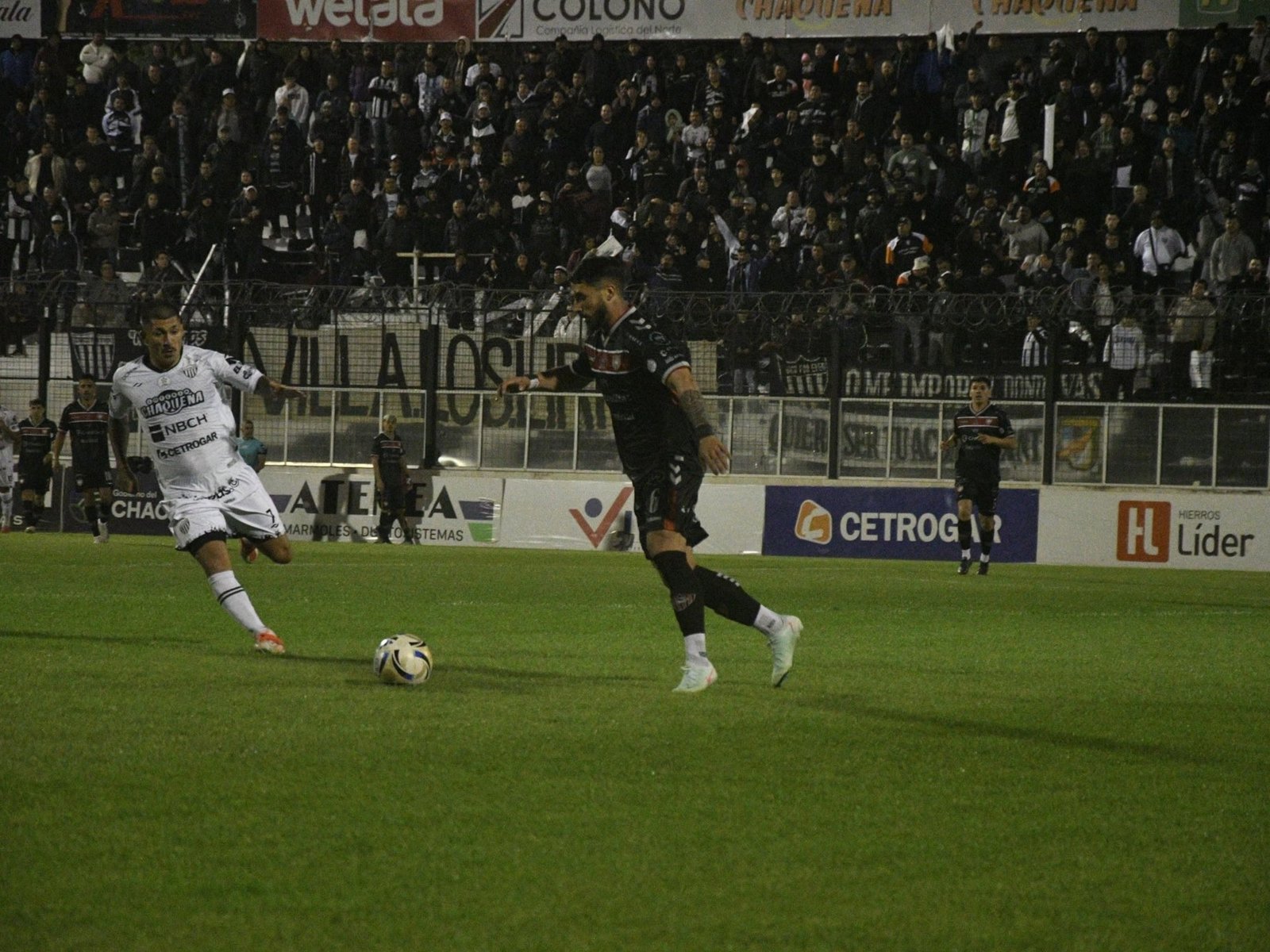 Chacarita no pasó del cero y la cima le quedó muy lejos :: Olé