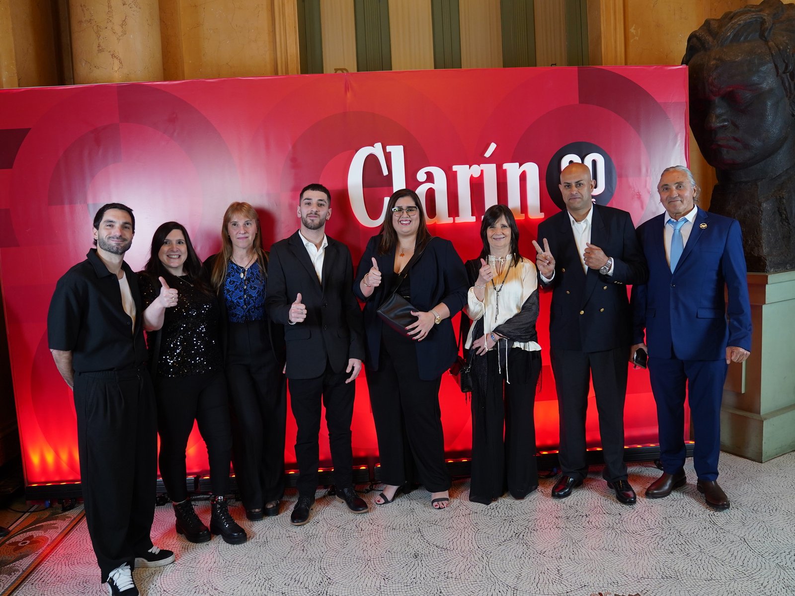 Clarín fue testigo de sus vidas y ellos reescribieron sus historias