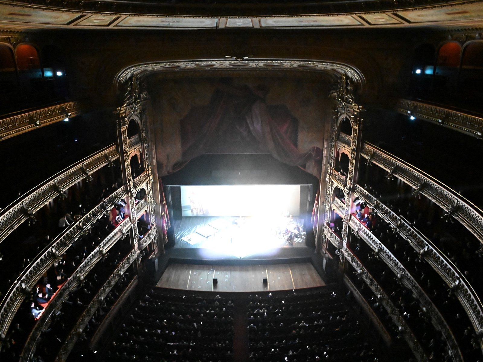 Clarín recibió una importante cantidad de adhesiones por el festejo de sus 80 años