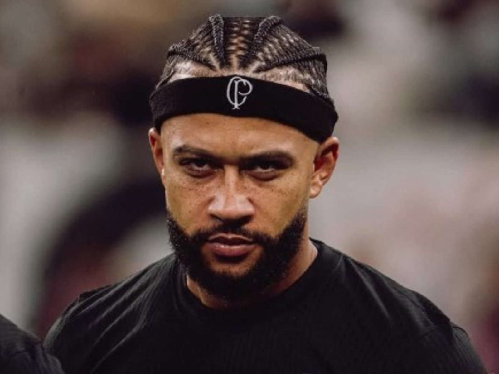 Cómo es la lujosa habitación de tres pisos donde se hospeda Memphis Depay en San Pablo y por qué fue elegida “la mejor del mundo”