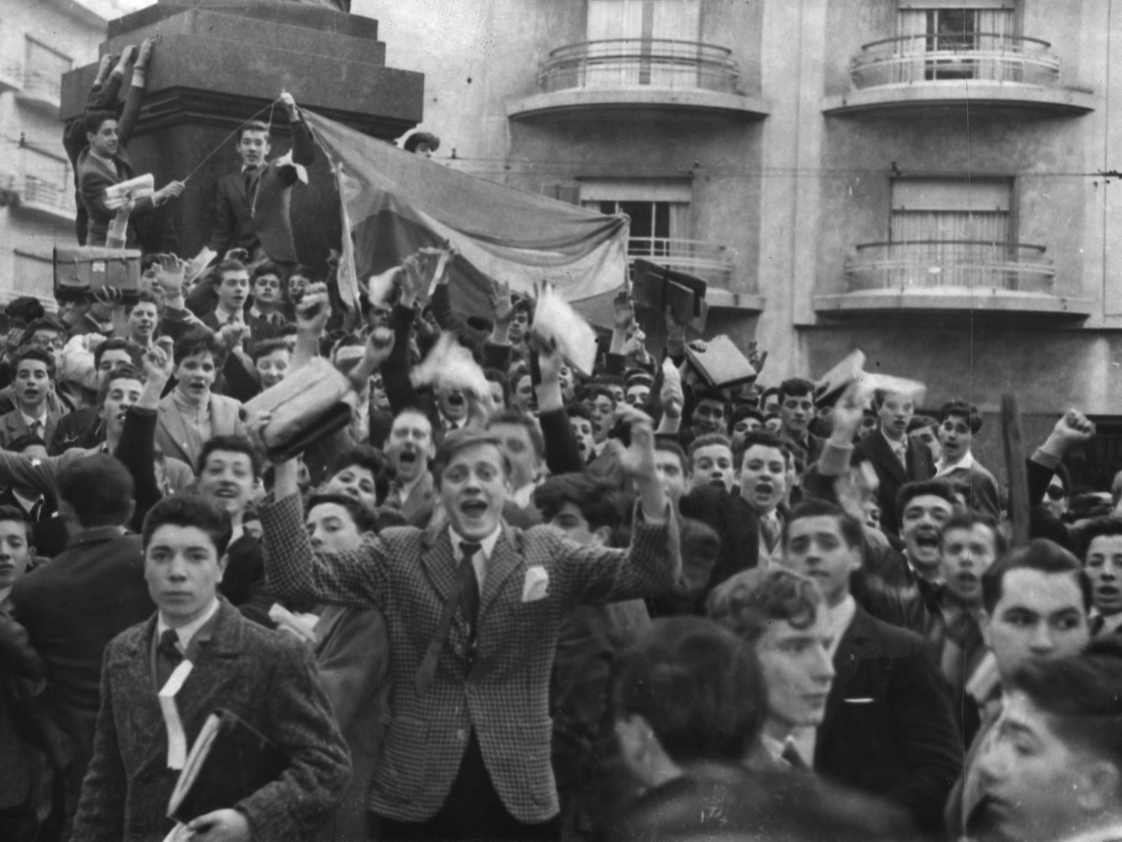Cómo fue la primera grieta en la educación que dividió a los argentinos