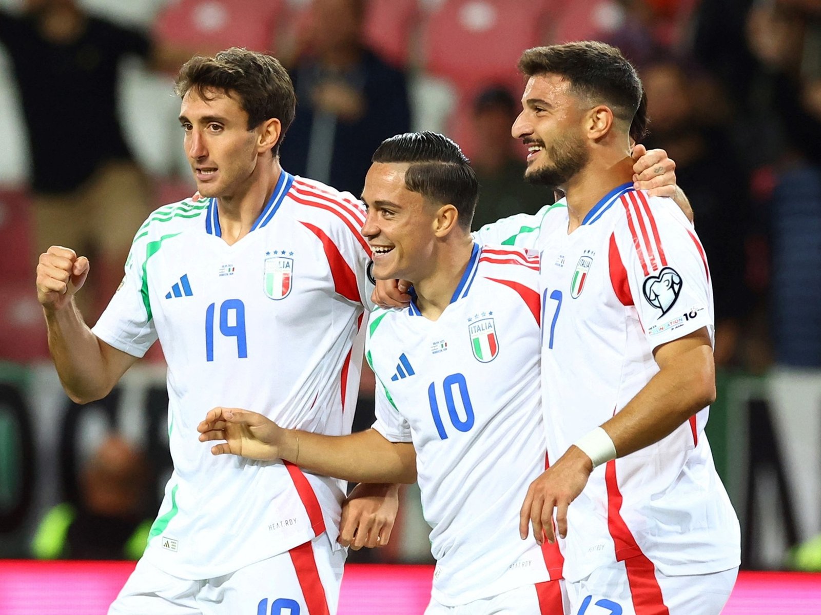 Con tres asistencias de Retegui, Italia le ganó 5-4 a Israel y sueña con meterse en el Mundial