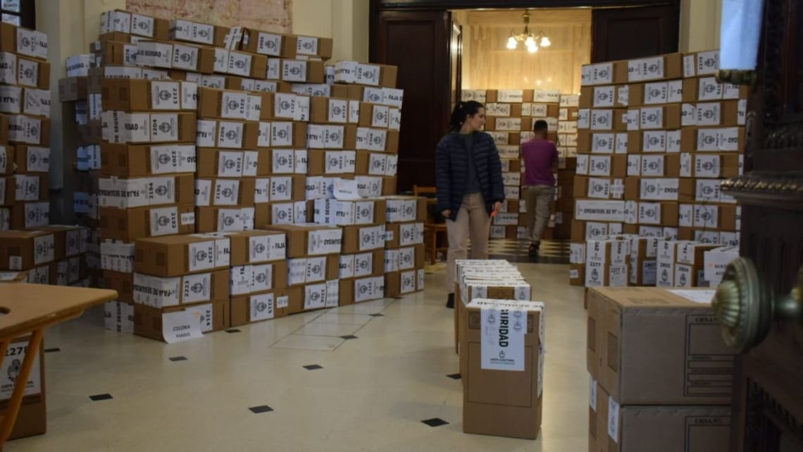 Corrientes: Sauce y Virasoro pelean voto a voto por la intendencia en el escrutinio definitivo