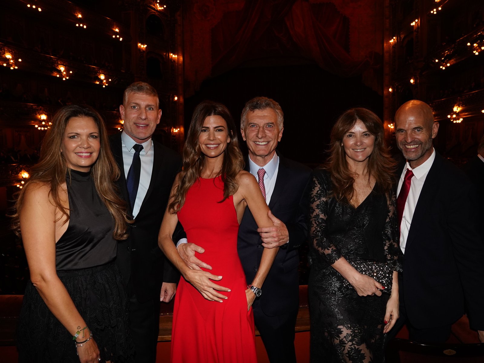 De Martín Palermo y Diego Milito a medallistas olímpicos, los deportistas que se sumaron al festejo de los 80 años de Clarín en el Teatro Colón