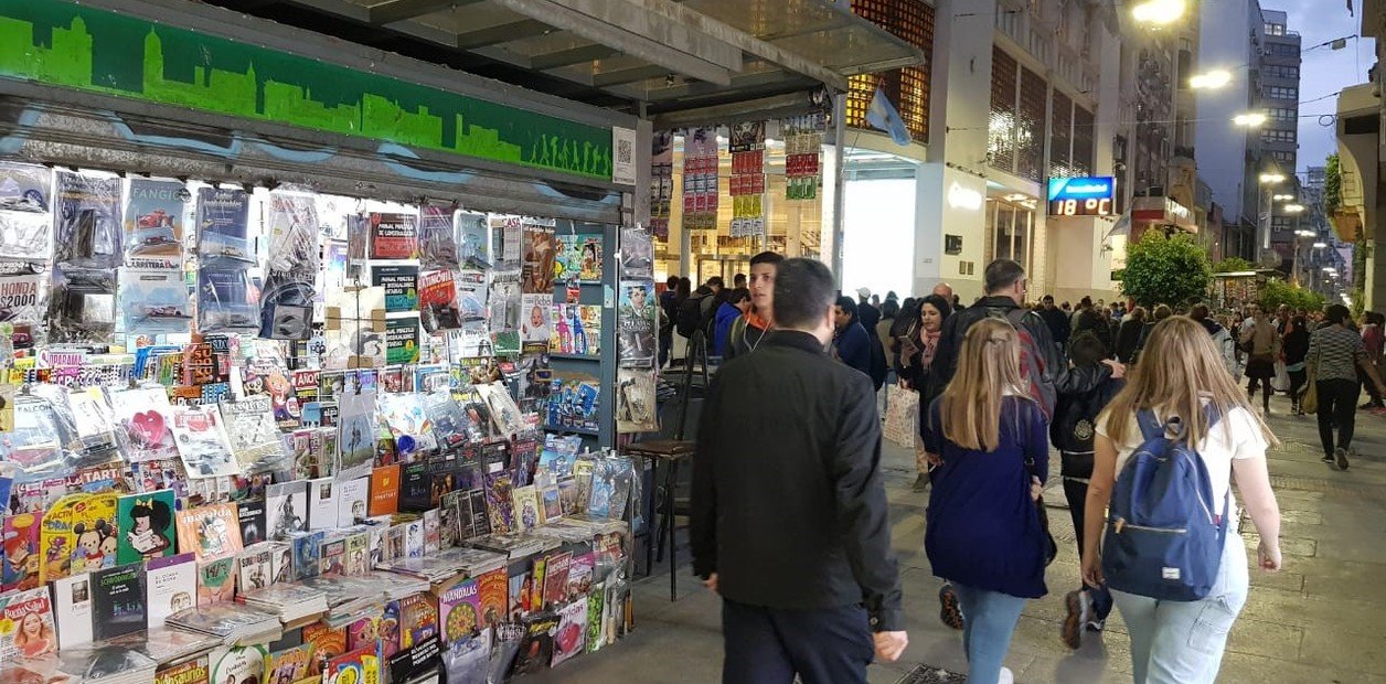 Habilitan a las paradas de diarios a prestar servicios de casilla de correo: qué podrán entregar