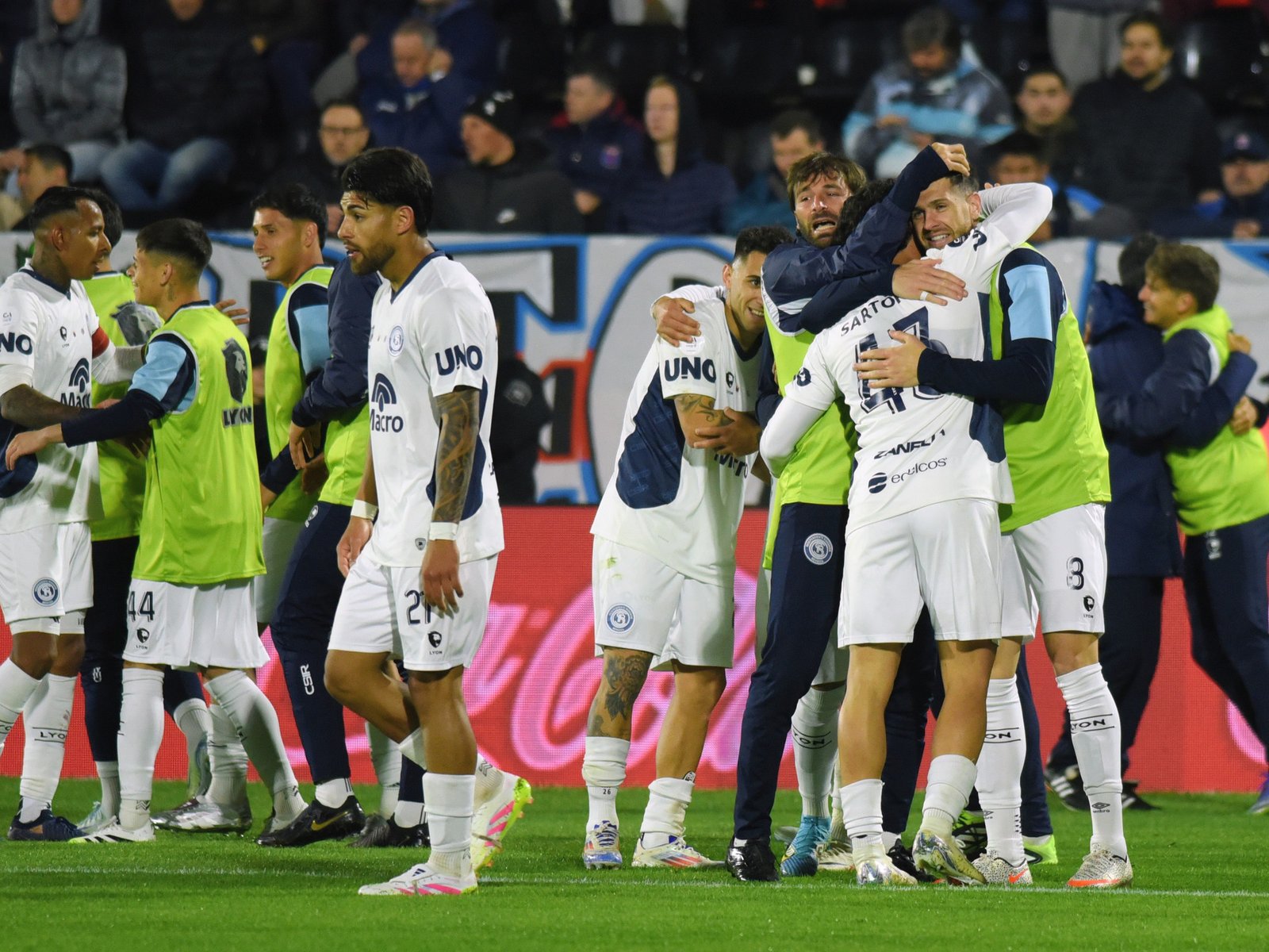 Independiente Rivadavia vs Huracán, por el Torneo Clausura 2025: minuto a minuto, en directo