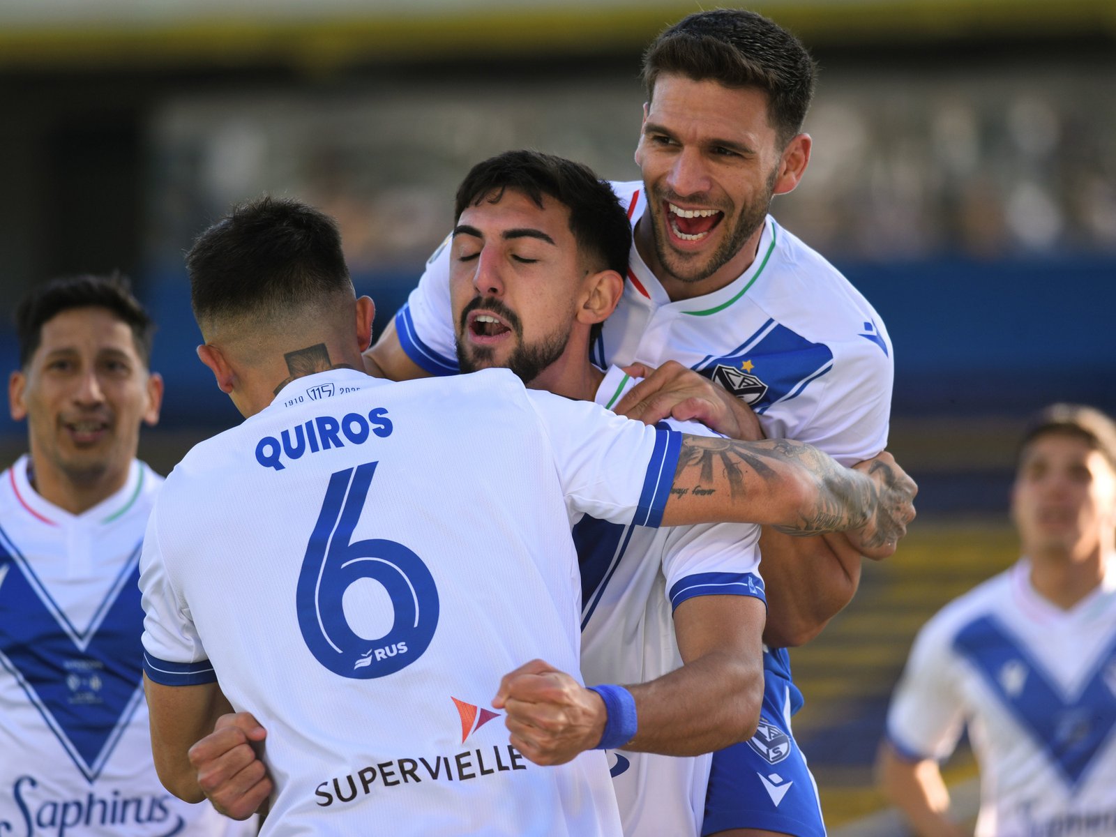 Jano Gordon fue el goleador impensado de Vélez, que le ganó a Central Córdoba en Rosario y se quedó con la Supercopa Argentina 2024