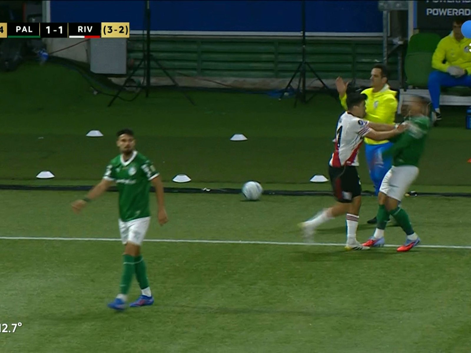 Marcos Acuña y otra reacción desmedida que lo deja marcado en la eliminación de River de un torneo internacional