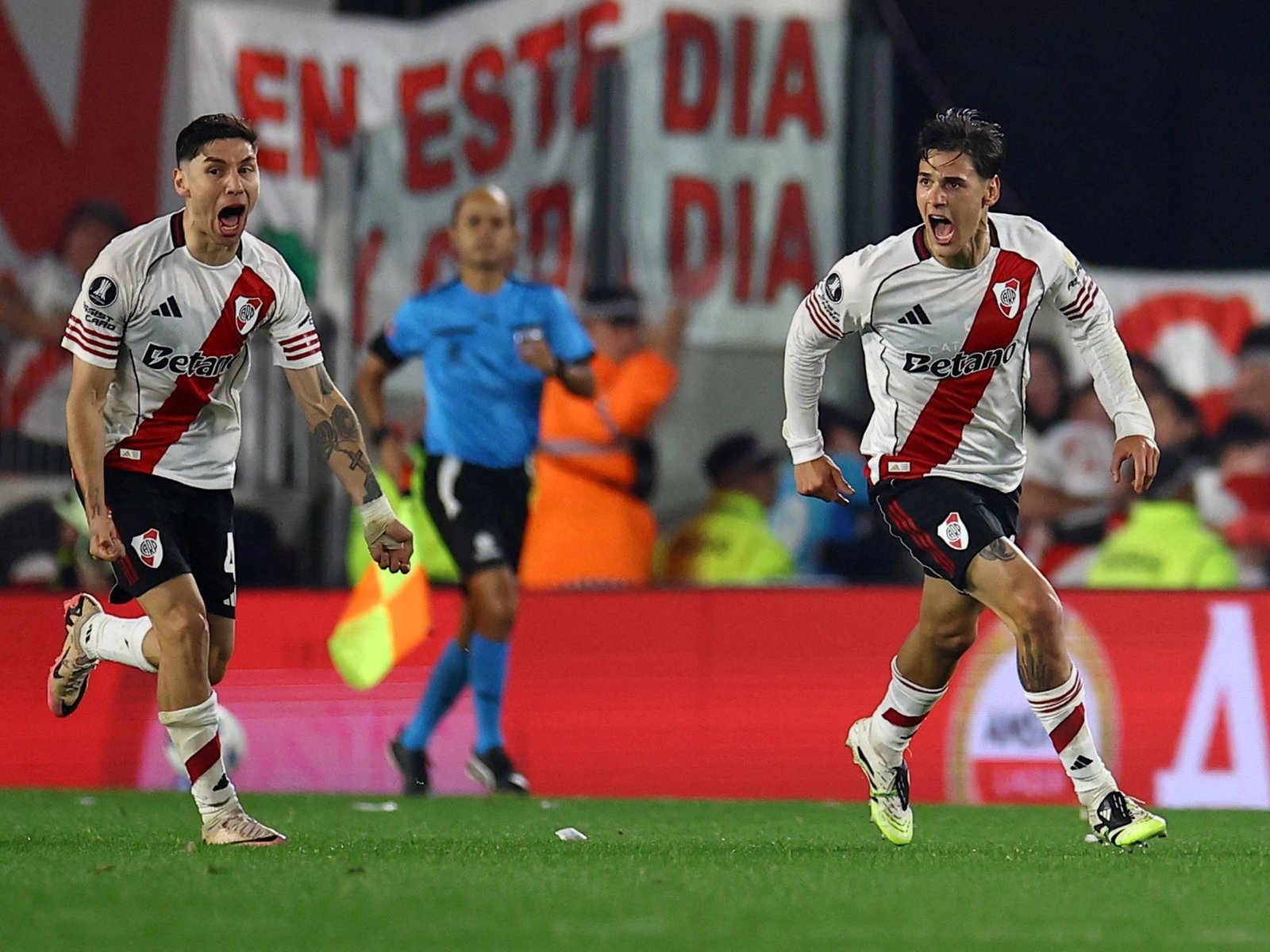Palmeiras pudo liquidar, pero un descuento en el final dejó abierta la revancha en la Copa Libertadores