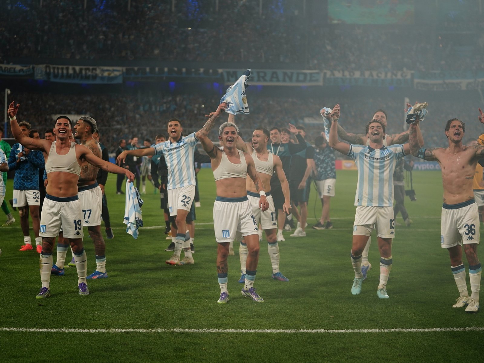 Racing, el único equipo argentino que aspira a la Copa Intercontinental, ya sabe dónde, cuándo y contra quién jugará si es campeón de la Libertadores