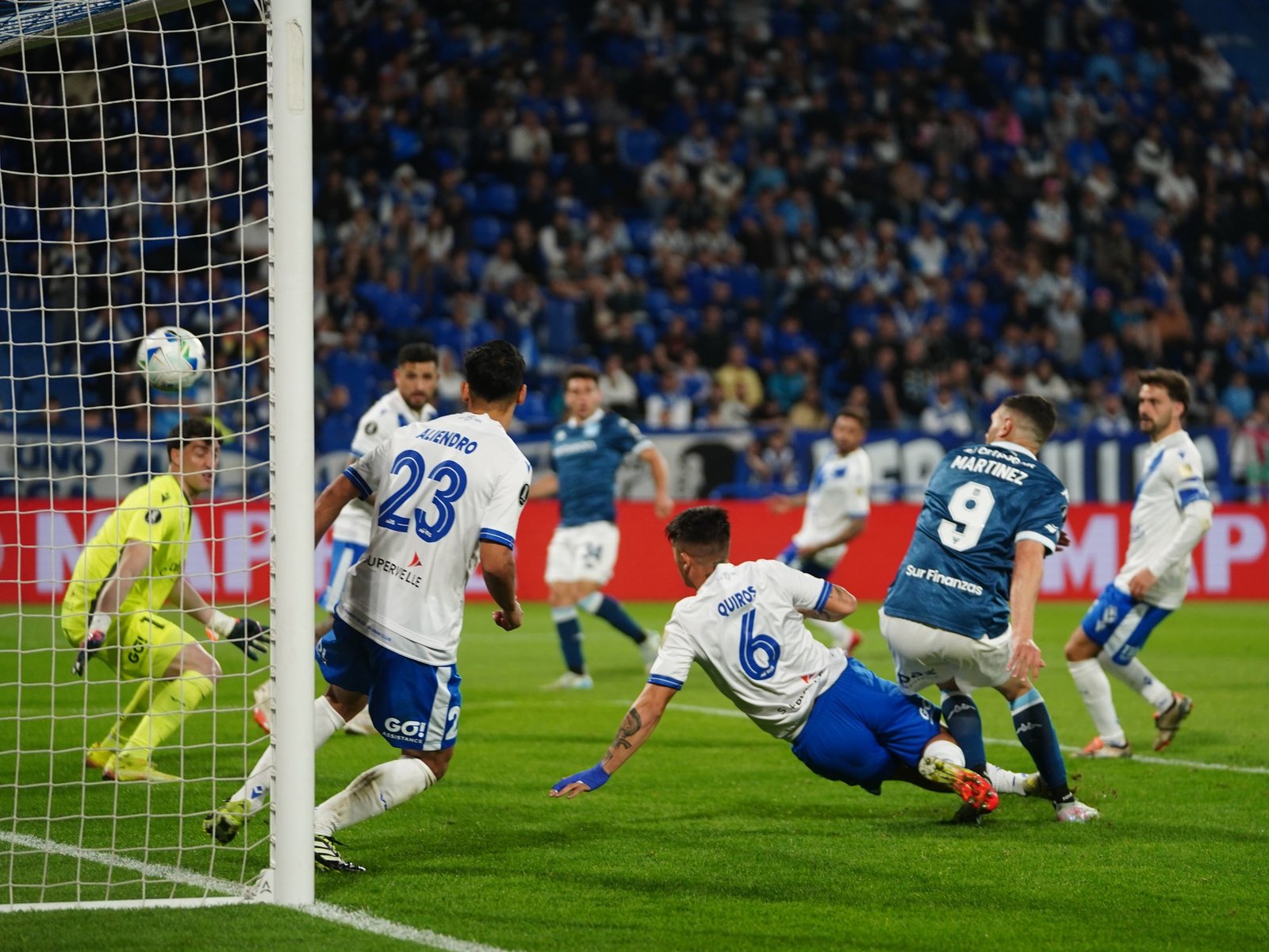 Racing vs Vélez EN VIVO hoy por los cuartos de la Copa Libertadores: hora y dónde ver