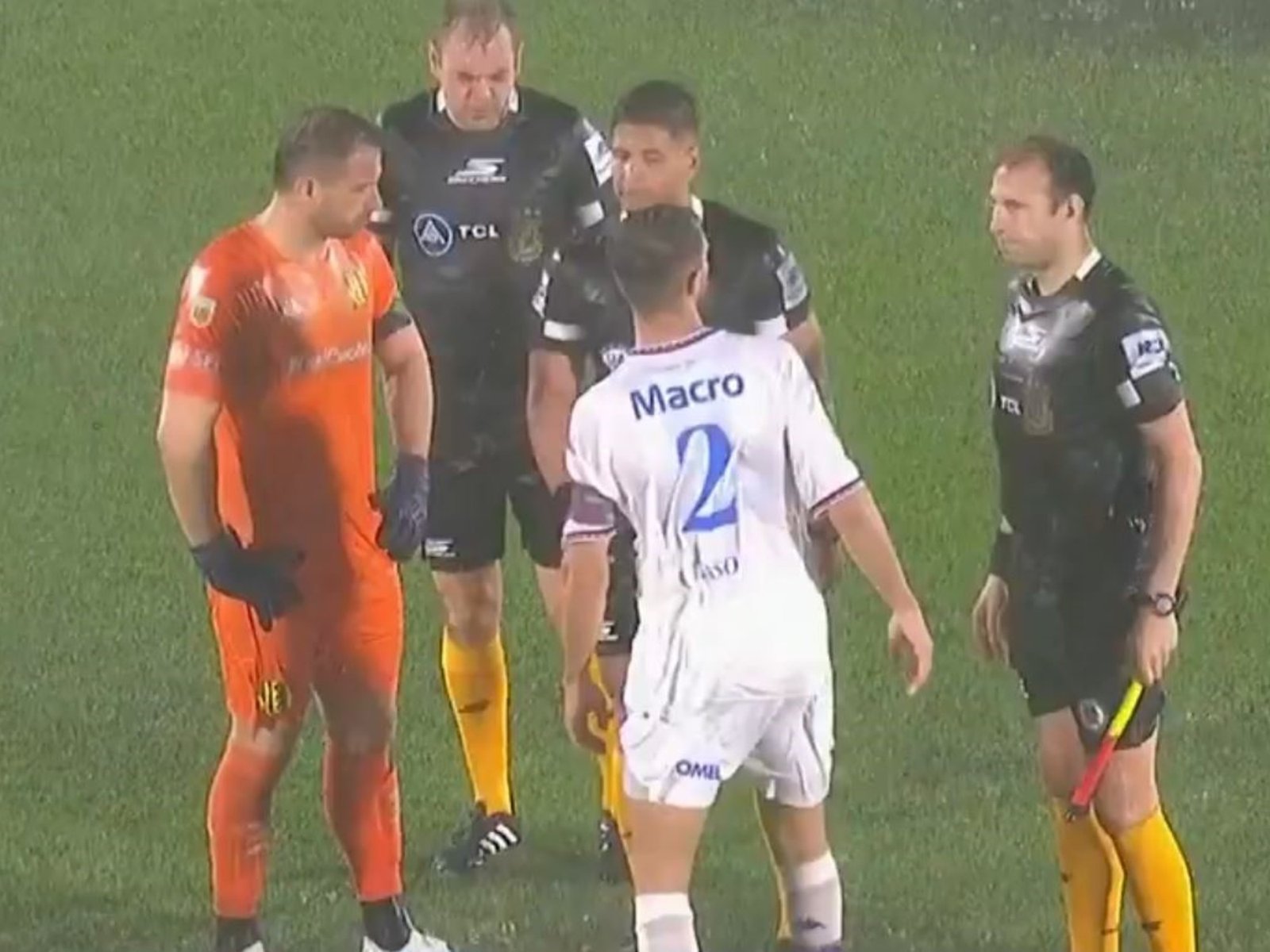 Tigre le ganaba a Aldosivi en Victoria hasta que la lluvia se apiadó del Tiburón y suspendió el partido cuando quedaban unos 20 minutos