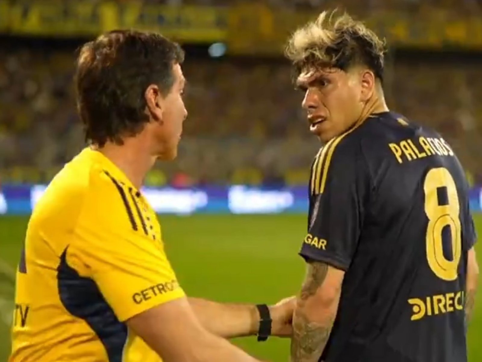 Tirón de orejas en Boca para Carlos Palacios por la reacción ante Úbeda en Rosario: “Lo resolvimos puertas adentro”