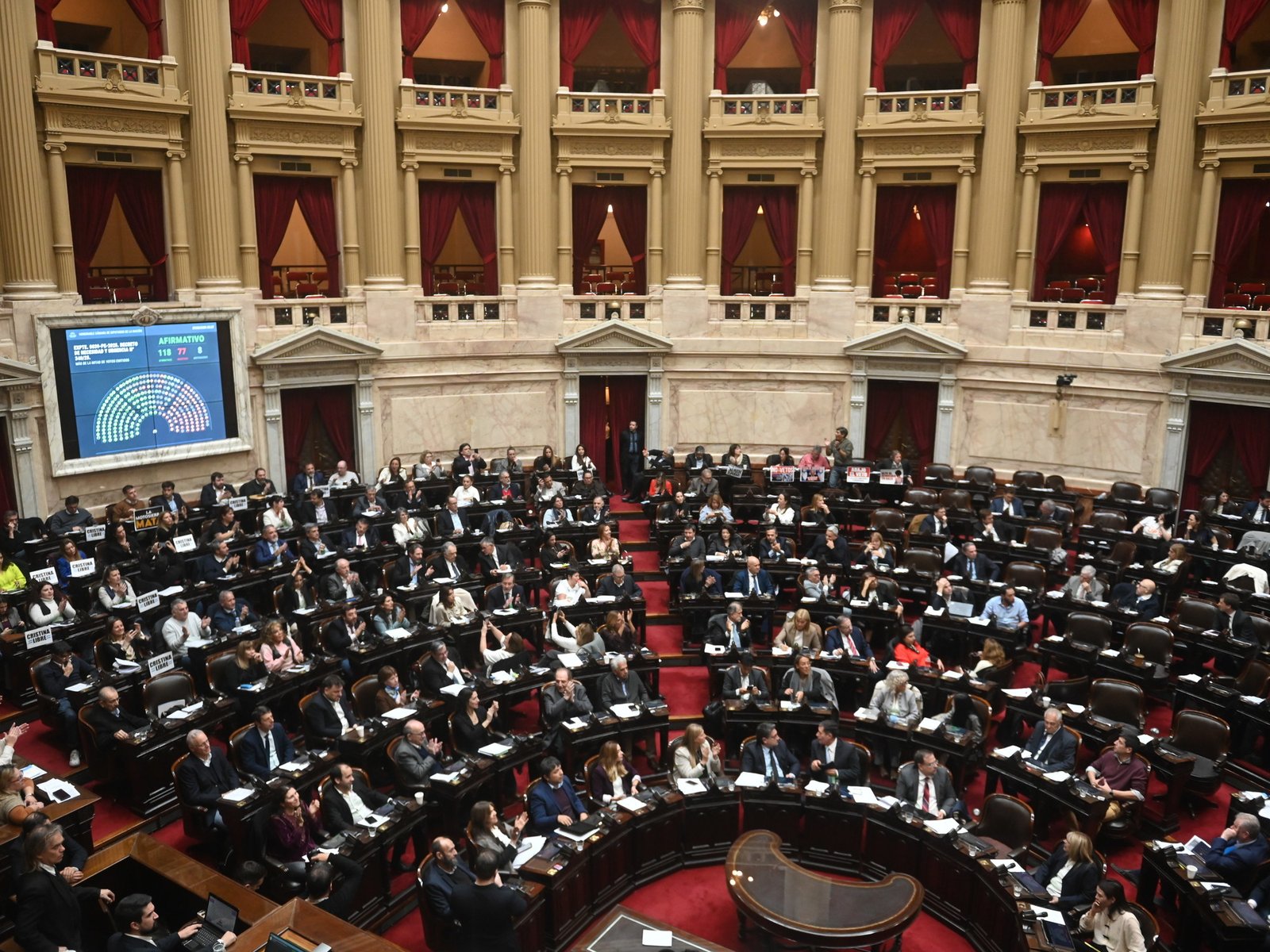 Vuelven a revivificar a las instituciones culturales desmanteladas