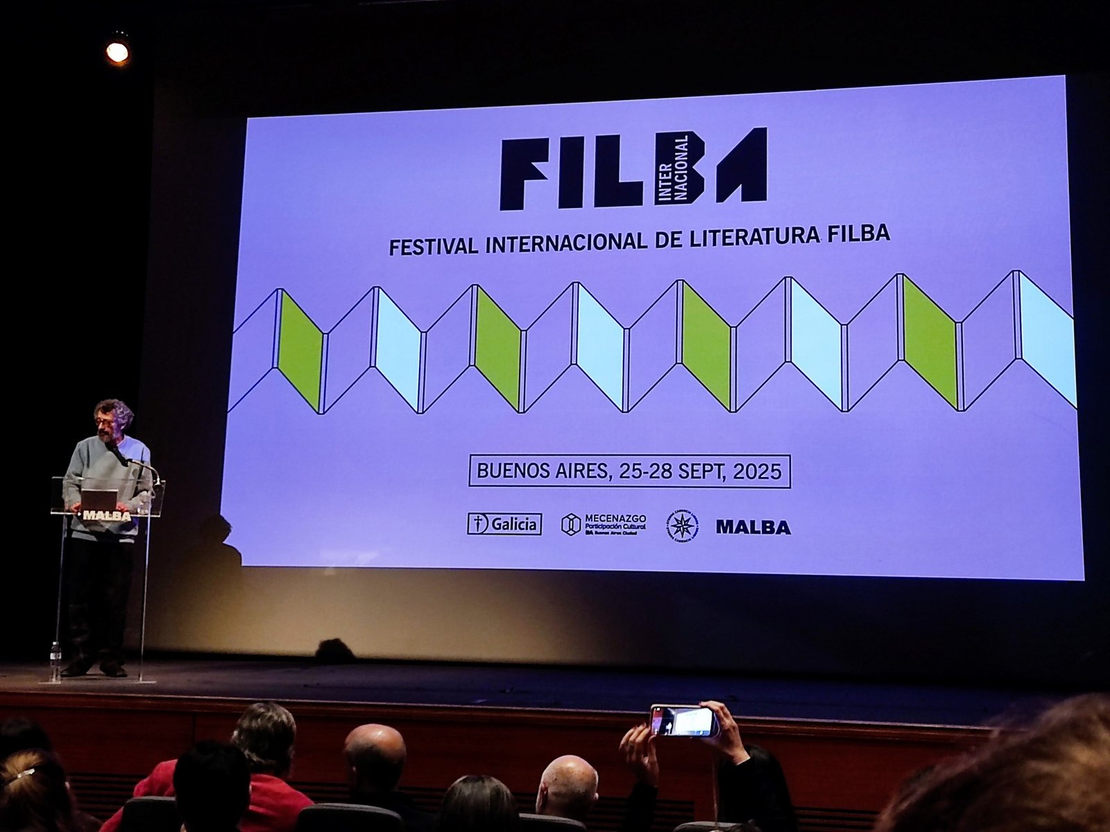 el bahiense Mario Ortiz inauguró el Filba